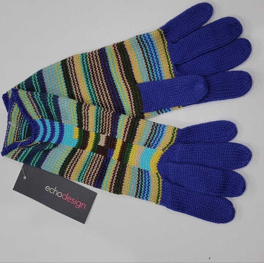 Gloves knitted